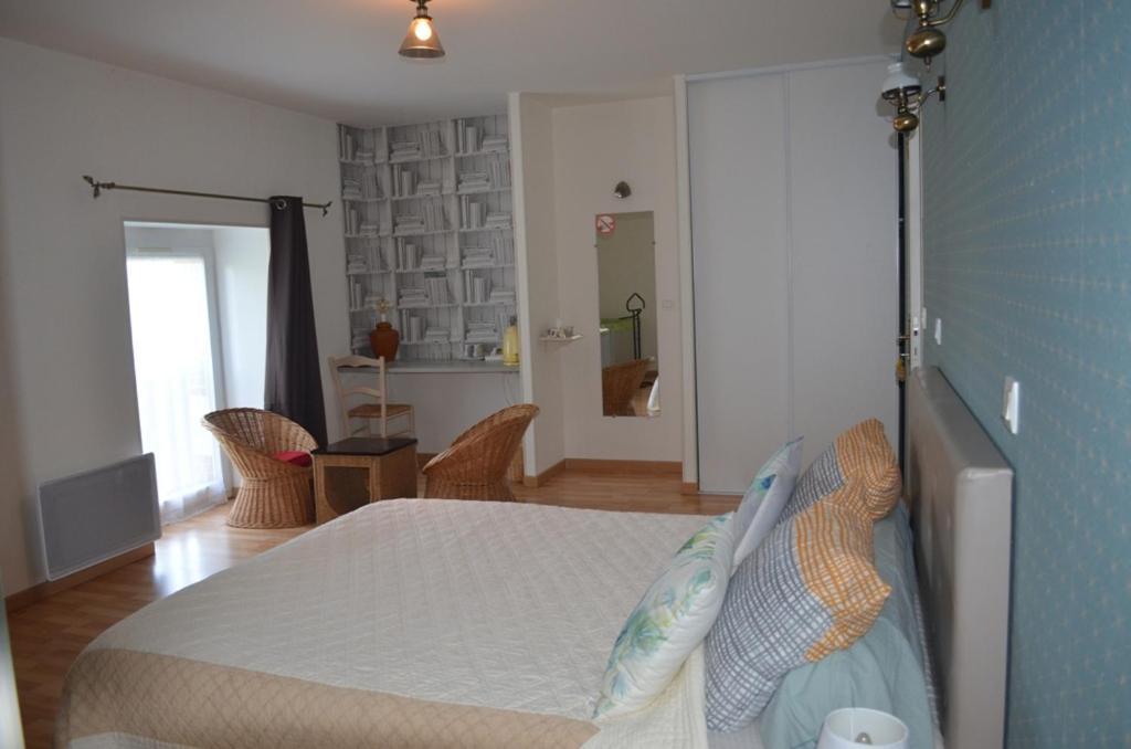 Logis De Chezelles Bed & Breakfast Sidiailles Exterior foto