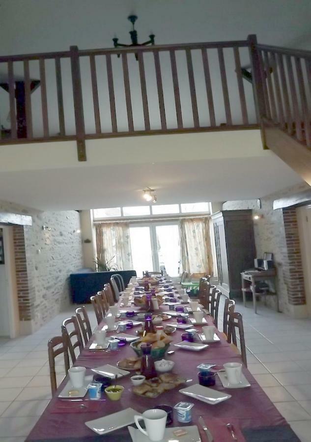 Logis De Chezelles Bed & Breakfast Sidiailles Exterior foto